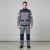 Zestaw spawalniczy SPAWACZ LIGHT bluza + spodnie szaro-granatowy na modelu