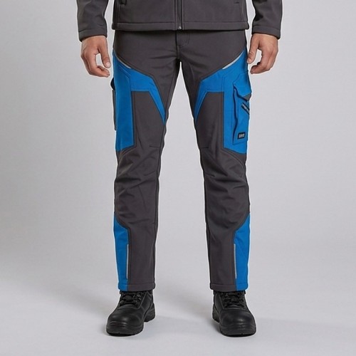 Spodnie softshell COMFORT WINTER grafitowo-niebieskie na modelu