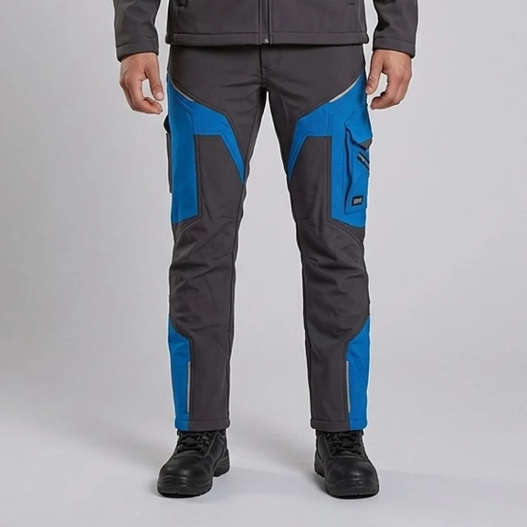Spodnie softshell COMFORT WINTER grafitowo-niebieskie na modelu