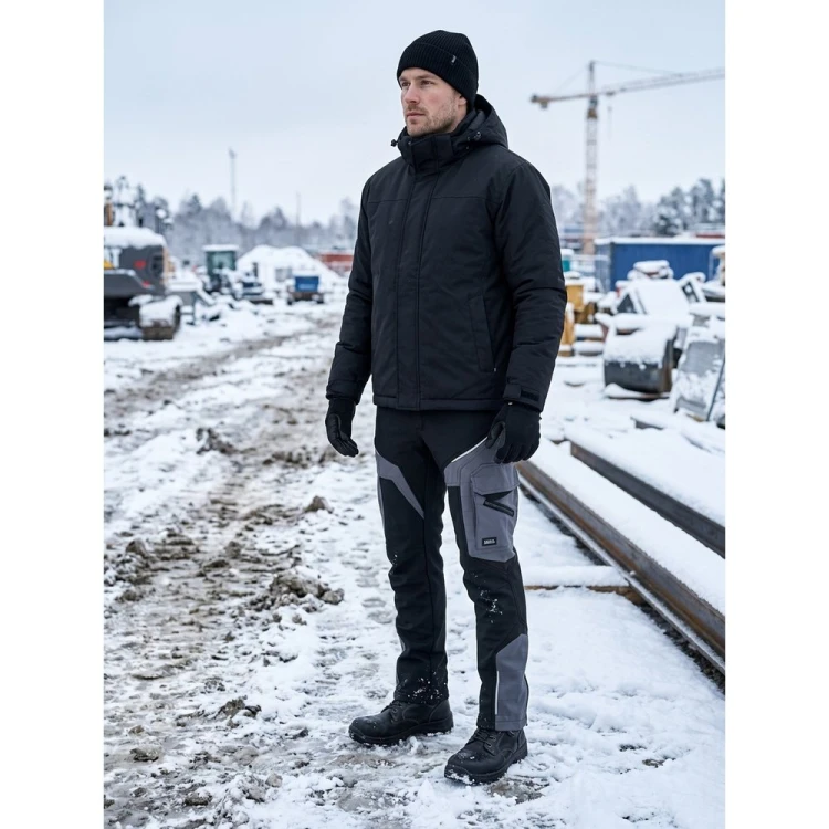 Spodnie COMFORT WINTER czarno-szare w pracy na budowie zimą