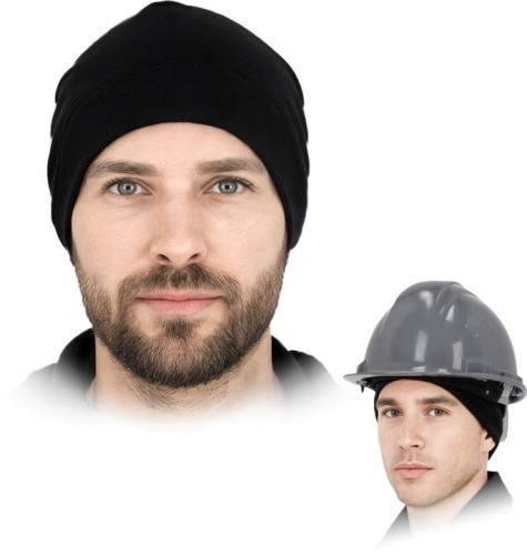 Czapka pod kask REIS BOUNCE czarna na modelu