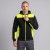 Bluza dresowa robocza COMFORT PLUS z kapturem na modelu