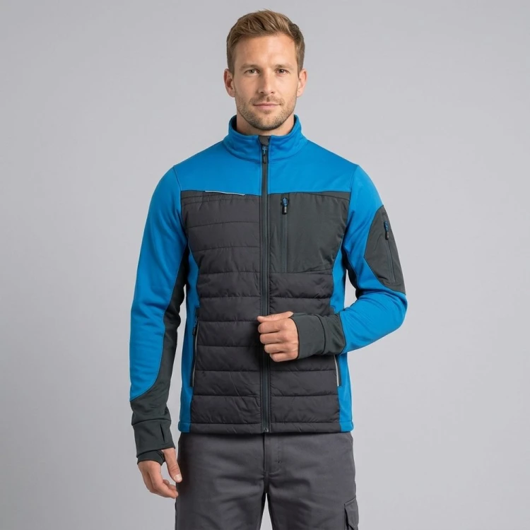 Bluza hybrydowa robocza COMFORT PLUS szaro-niebieska na modelu