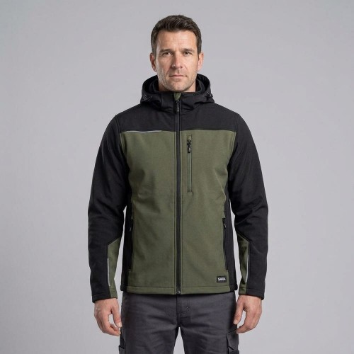 Softshell roboczy COMFORT PLUS oliwkowo-czarny na modelu
