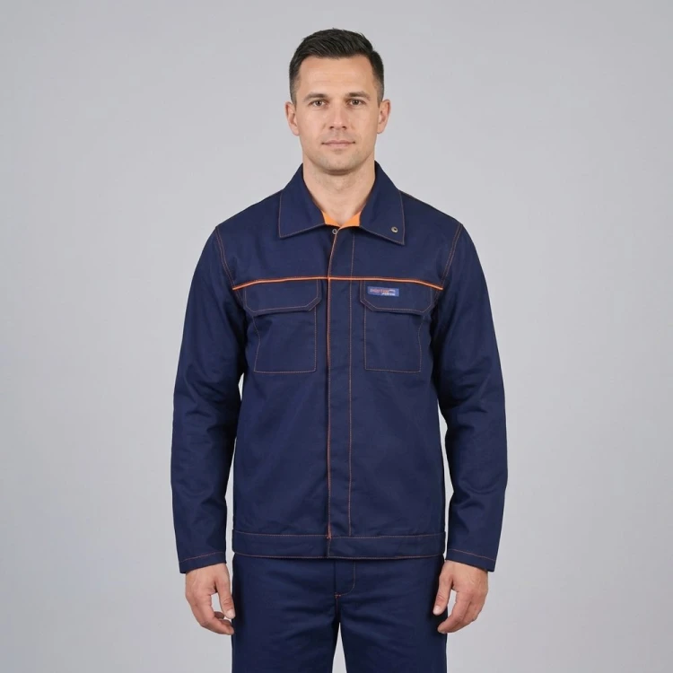 Bluza spawalnicza antystatyczna PROFFLAM ANTISTATIC granatowa na modelu